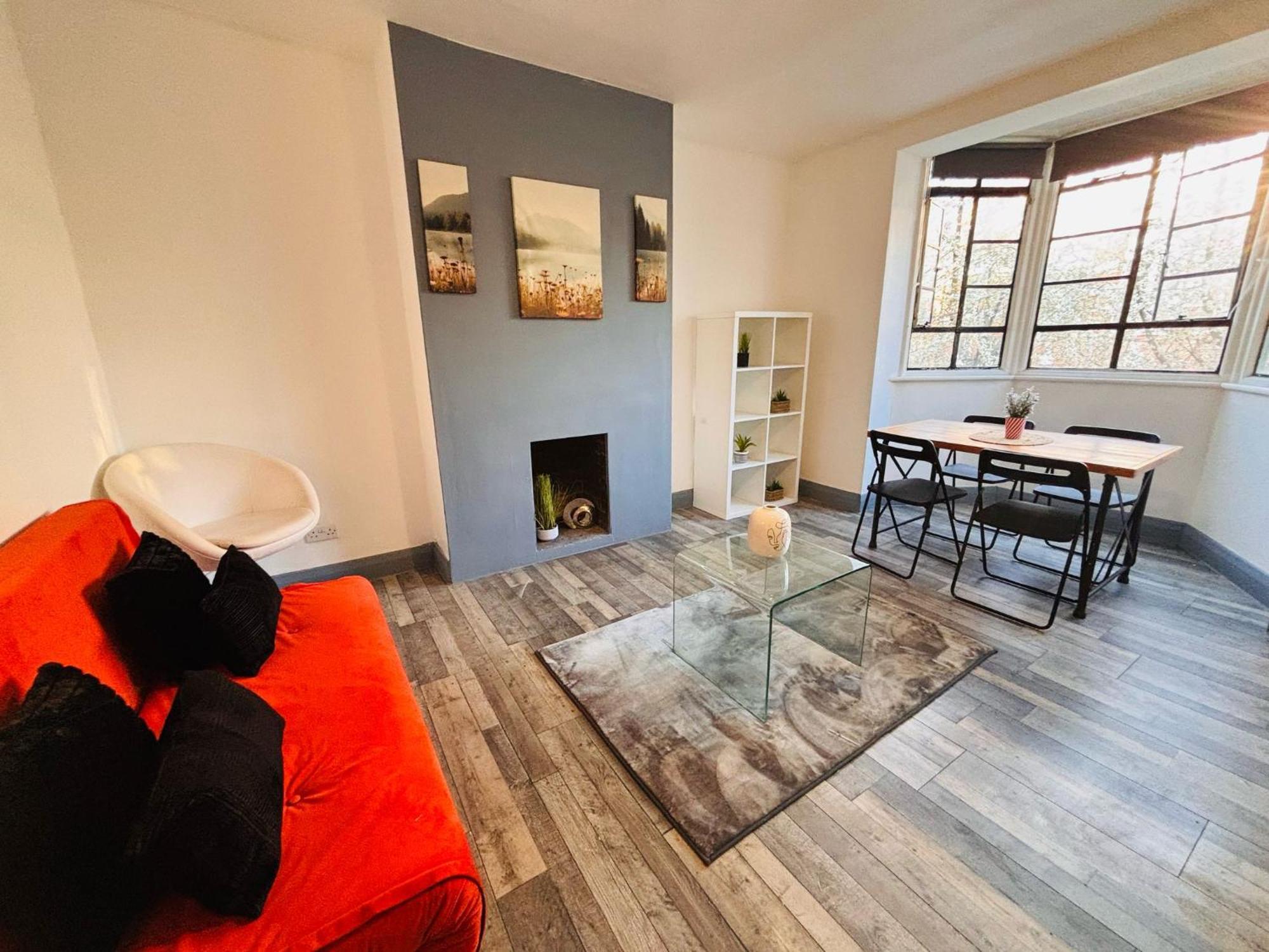 Flats, Location For Tourists, Next Tower Bridge