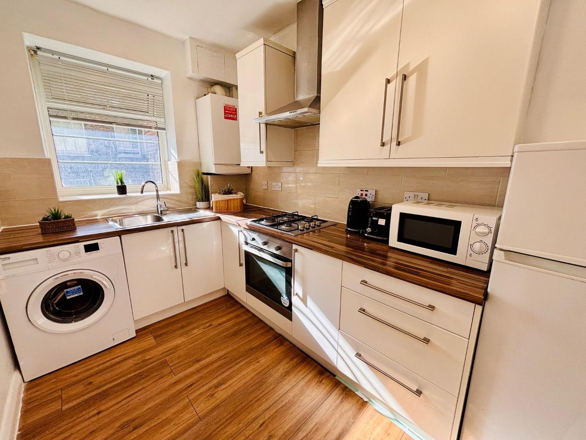 Flats, Location For Tourists, Next Tower Bridge